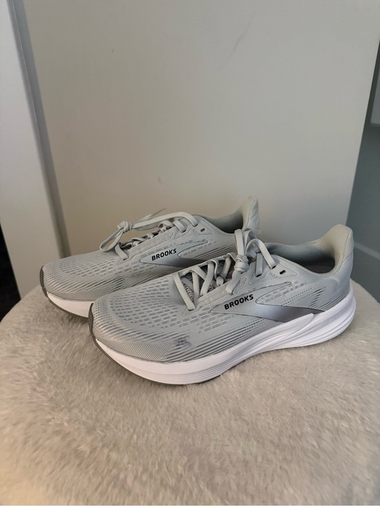 Brooks Shoes - Brooks Light Gray and White Athletic Running Sneakers